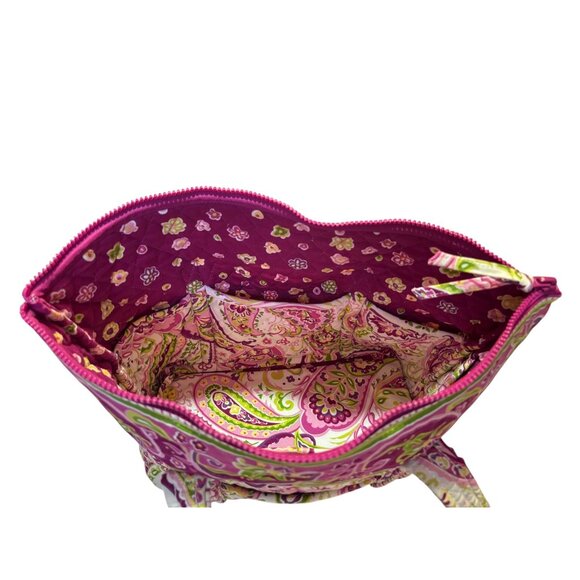 Quilted Pink Paisley Floral Tote Bag With Zipper Closure & Interior Pockets - Picture 3 of 10